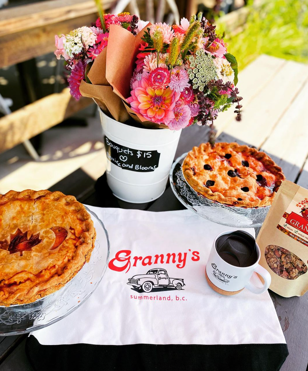 Granny’s Cafe, Bakery & Fruitstand